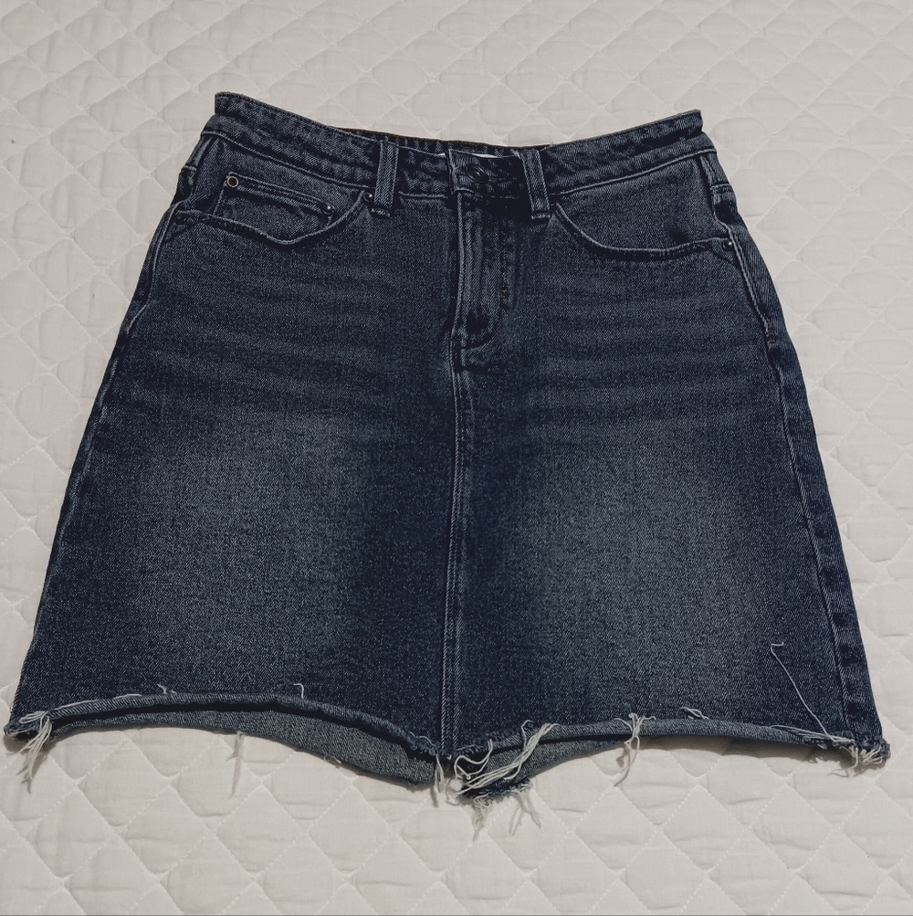 A Loves A Dark Wash Denim Skirt - Classic High-Rise A-Line Size 27